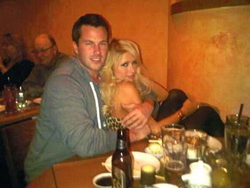 So Paris Hilton Twitters (24 pics)