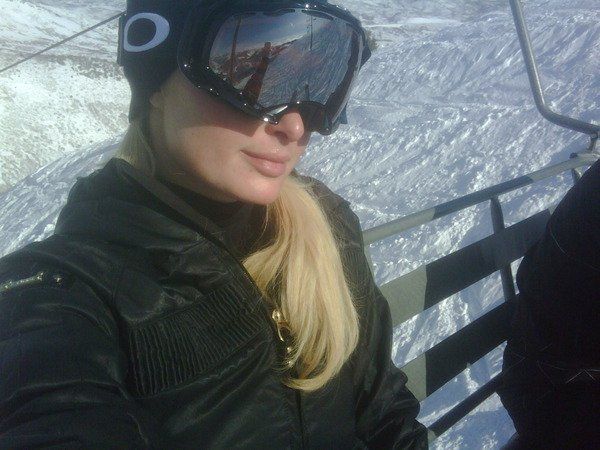 So Paris Hilton Twitters (24 pics)