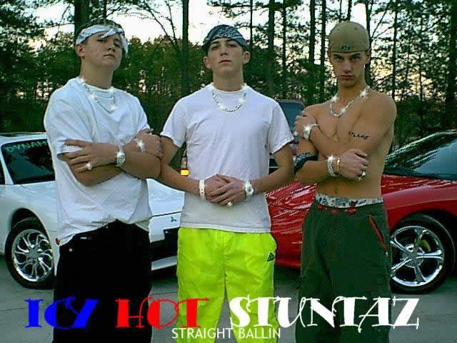 Internet Gangstas… (45 pics)