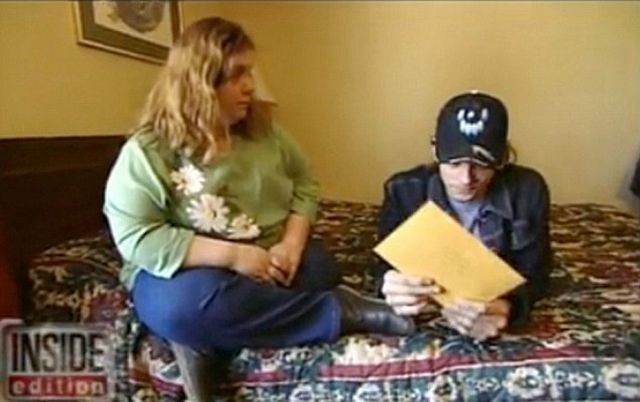 The Man with Half a Body! (33 pics)