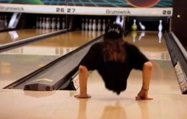 The Man with Half a Body! (33 pics)