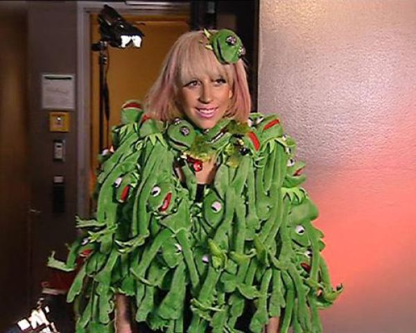 The Most Outrageous Lady Gaga’s Costumes (25 pics)