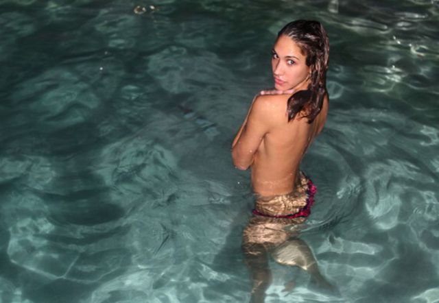 Summer Girls (79 pics)