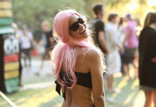 Summer Girls (79 pics)