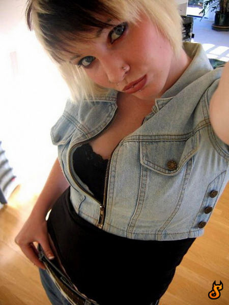 new selection with emo girls 35 pics 2.html - 35 HD Photos | Premium Gallery 2010