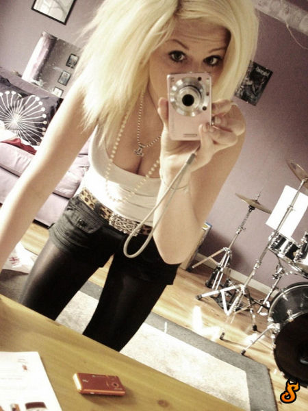 new selection with emo girls 35 pics 2.html - 35 HD Photos | Premium Gallery 2010