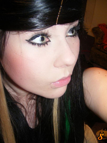 new selection with emo girls 35 pics 2.html - 35 HD Photos | Premium Gallery 2010