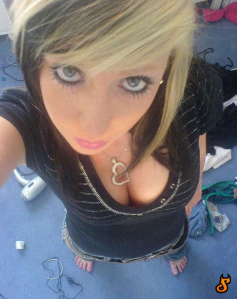 new selection with emo girls 35 pics 2.html - 35 HD Photos | Premium Gallery 2010