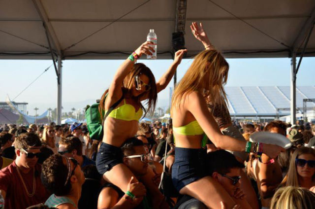 Coachella Music Festival: Half Naked Hot Young White Chicks Dancing