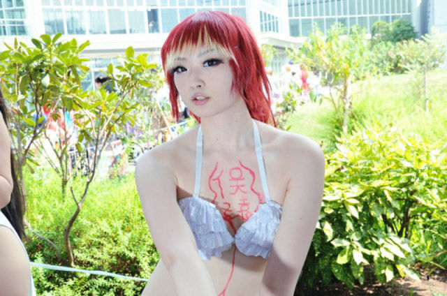 Sexy Cosplay Girls from Comiket. Part 2