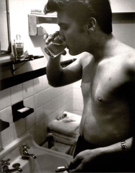 Rare Photographs of Celebrities. Part 16