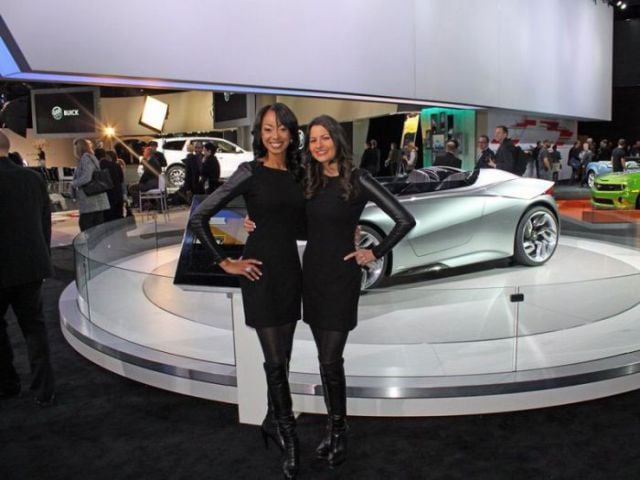 Detroit Auto Show Babes