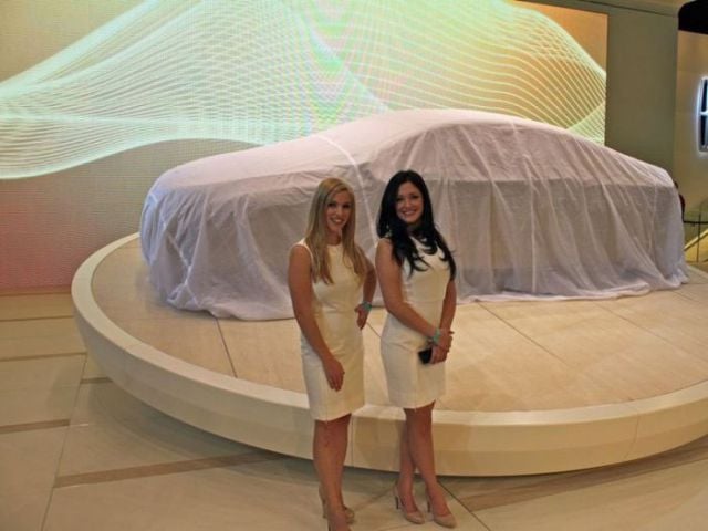 Detroit Auto Show Babes