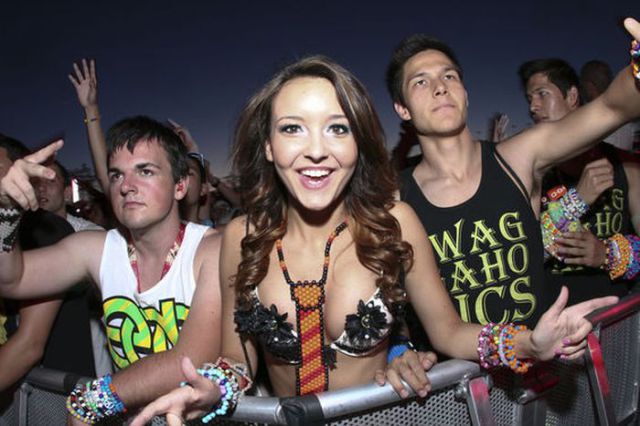Cute Chicks from the Electric Daisy Carnival