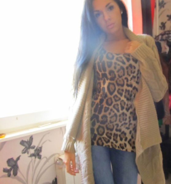 Angelina Jolie Lookalike Sizzles in Racy Photos