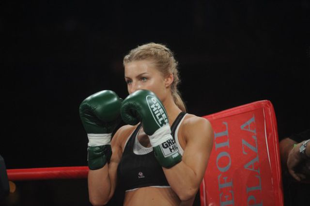 This Model Beauty Packs a Real Punch!