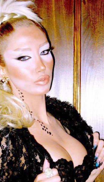 ‘Glamorous’ Chicks from Iranian Social Networks