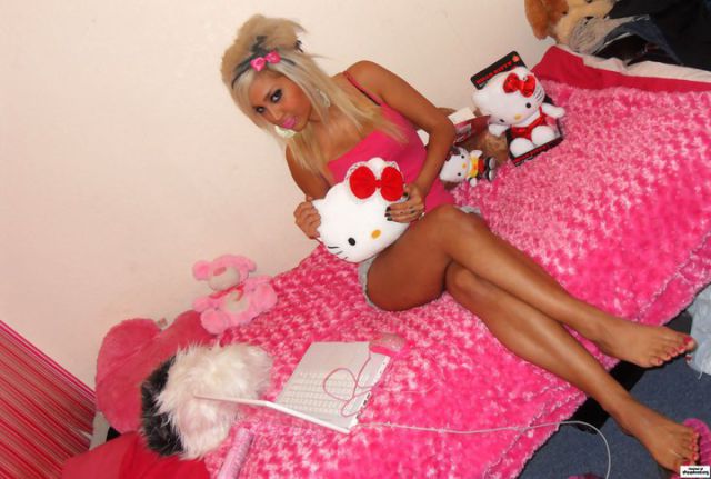 ‘Glamorous’ Chicks from Iranian Social Networks