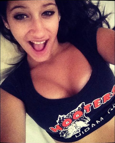 We Never Get Tired of Hooters Girls!