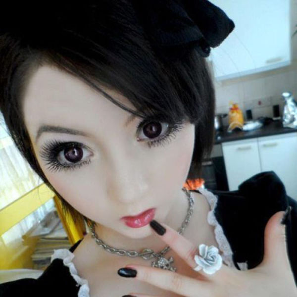Creepy Girls Who Bring Dolls to Life!