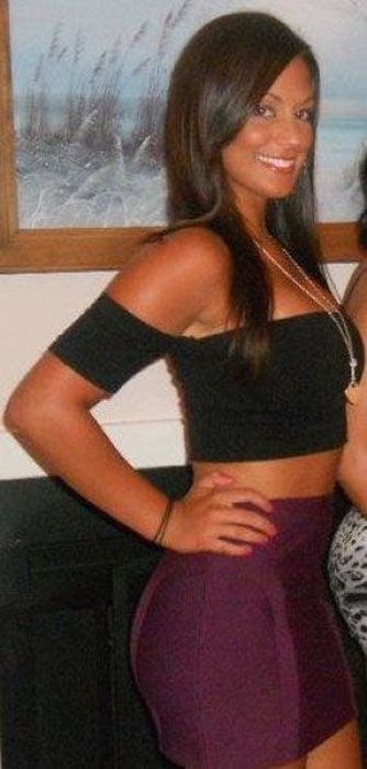 Her Booty Does Tricks