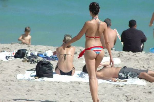 Beautiful Summer Loving Bikini Girls