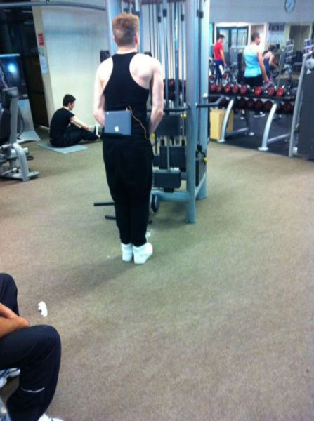 Hilarious Gym Moments Caught on Camera