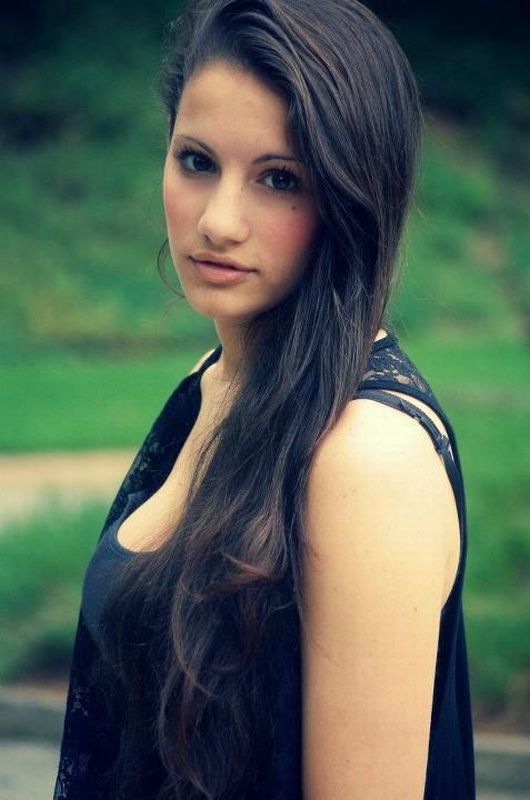 Beauty Is Epitomised in This Gallery of Girls