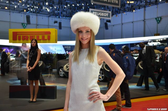 The Attractive Ladies of the Geneva Motor Show 2013