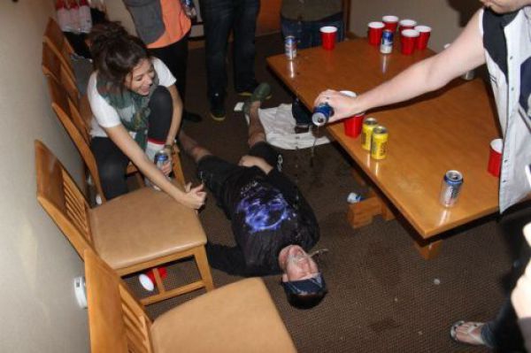 Hilarious Drunk and Wasted People. Part 13