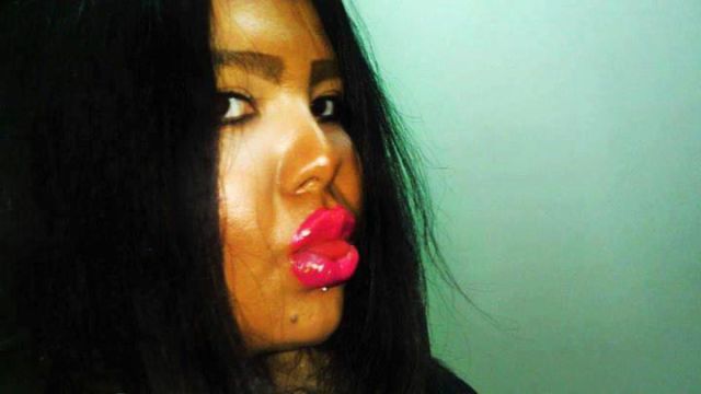 Middle Eastern Girls Who Think They Look Hot