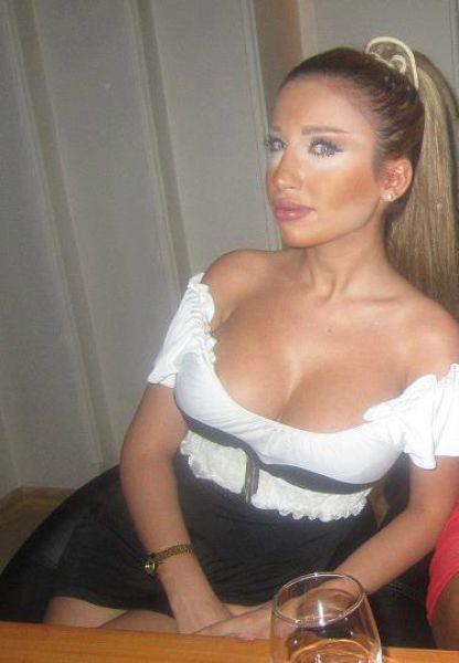 Middle Eastern Girls Who Think They Look Hot