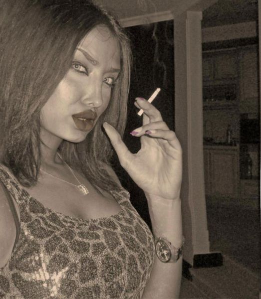 Middle Eastern Girls Who Think They Look Hot