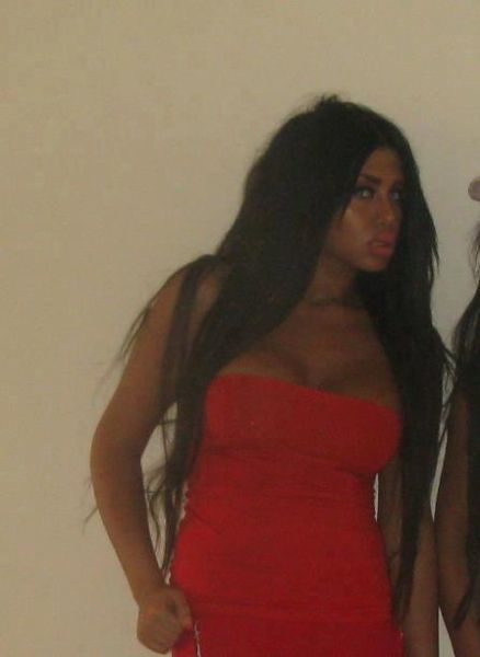 Middle Eastern Girls Who Think They Look Hot