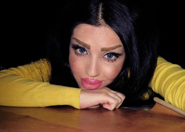 Middle Eastern Girls Who Think They Look Hot