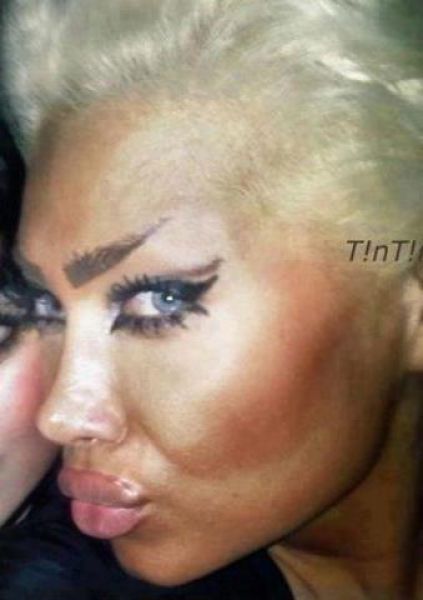 Middle Eastern Girls Who Think They Look Hot