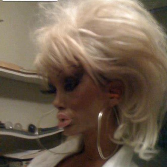 Middle Eastern Girls Who Think They Look Hot