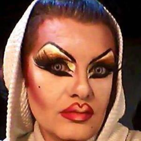 Middle Eastern Girls Who Think They Look Hot