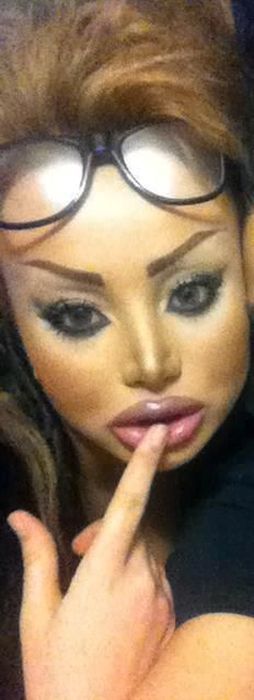 Middle Eastern Girls Who Think They Look Hot