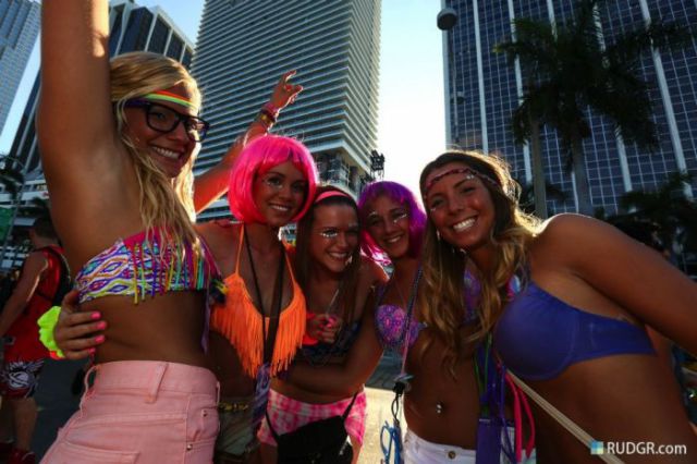 Babes Rocking Out at the Ultra Music Festival