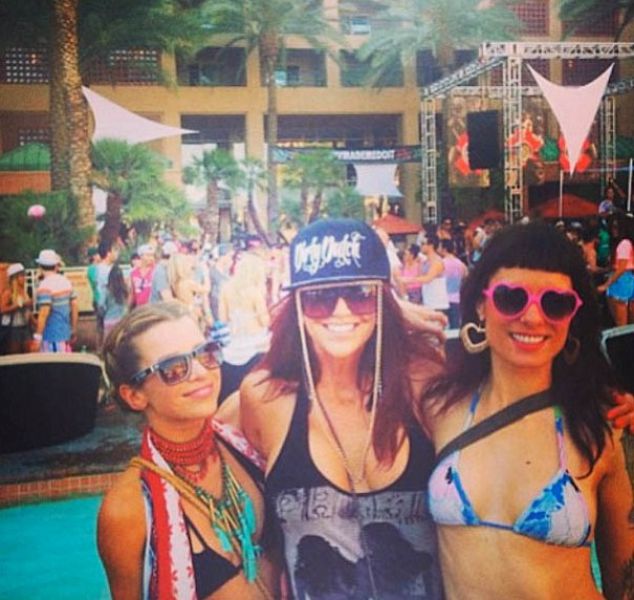 The Hot “Hippie” Girls of Coachella 2013. Part 2