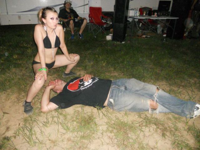 drunk people get treated to some butt action 33 pics 17.html - 33 HD Photos | Premium Gallery 2013