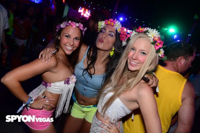 The Electrifying Ladies of the Electronic Daisy Festival in Las Vegas
