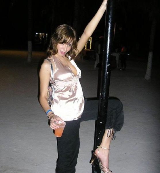 When Girls Get Drunk They All Wanna Pole Dancing