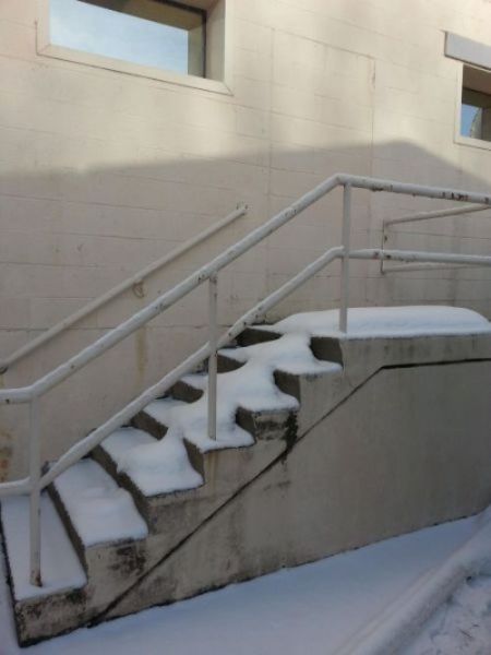 These Construction Workers Should Be Fired Immediately