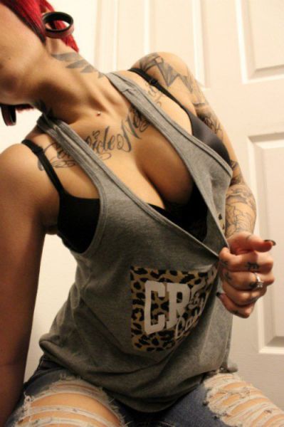 Sexy Girls Who Like Ink