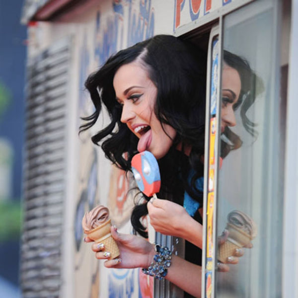Babes Looking Hot While Eating Ice Cream