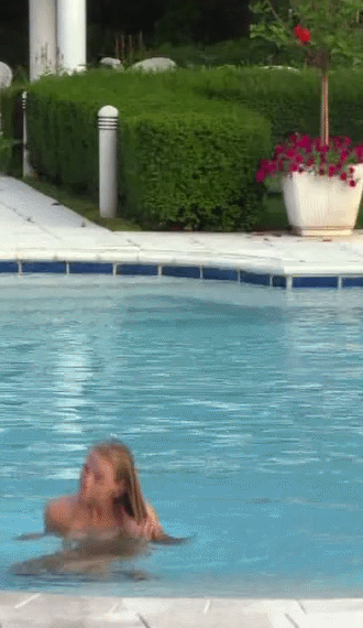 GIFs of Celebrity Bouncing Boobs