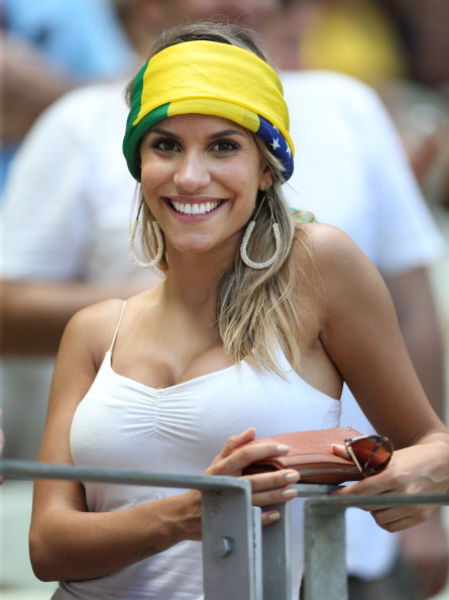 2014’s Hottest World Cup Supporters