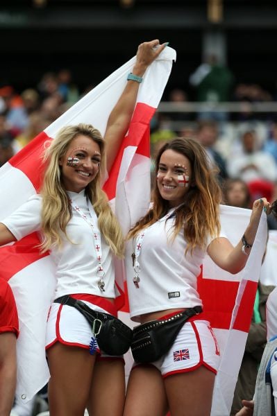 2014’s Hottest World Cup Supporters